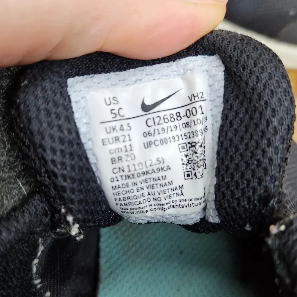 Nike Downshifter 9 Rebel Black hook loop sneaker sz 5 child